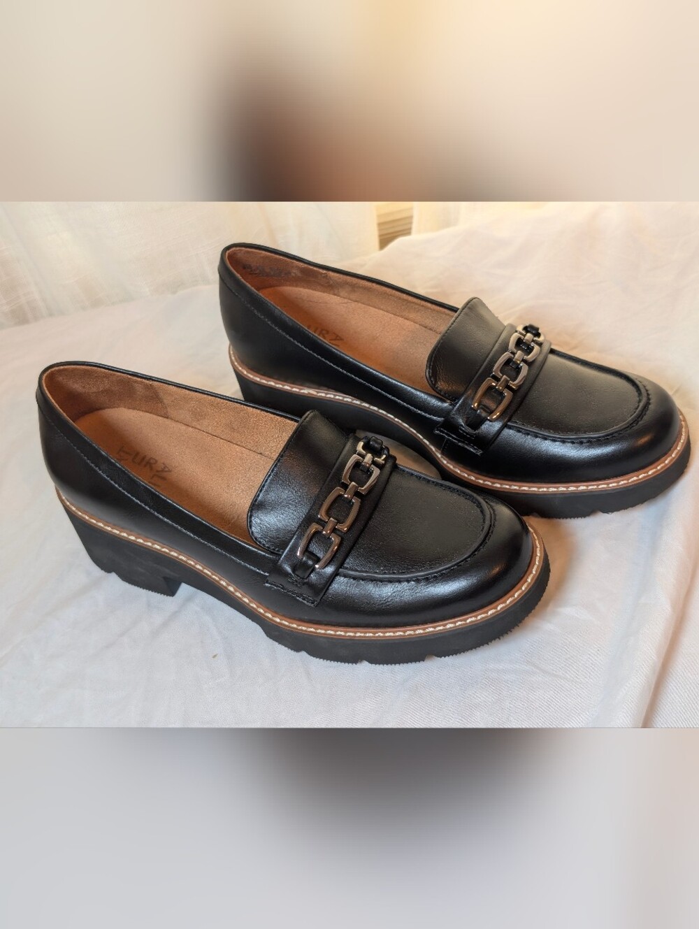 Naturalizer 8.5 Black Lug Sole Loafers Quiet Luxury Chain Platform Shoes - Picture 2 of 14